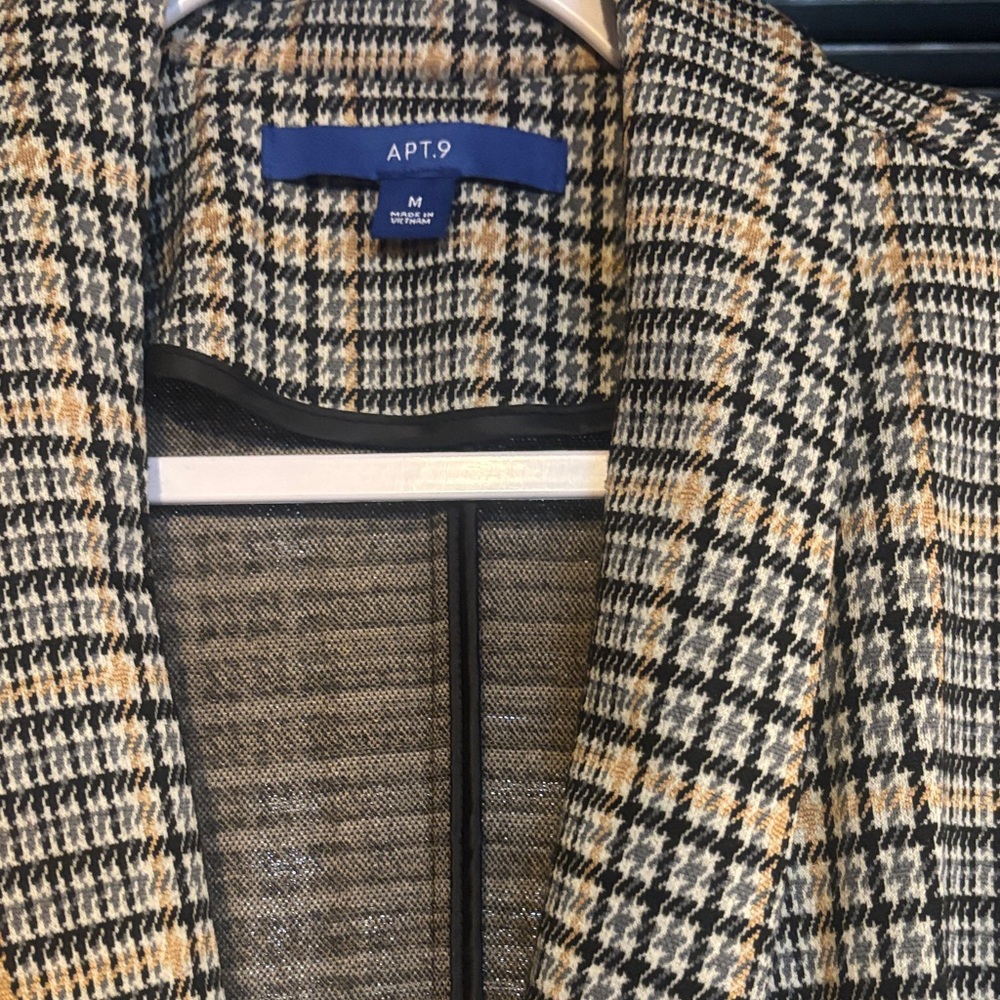 Apt. 9 Houndstooth Blazer in Black and Tan - Picture 3 of 5